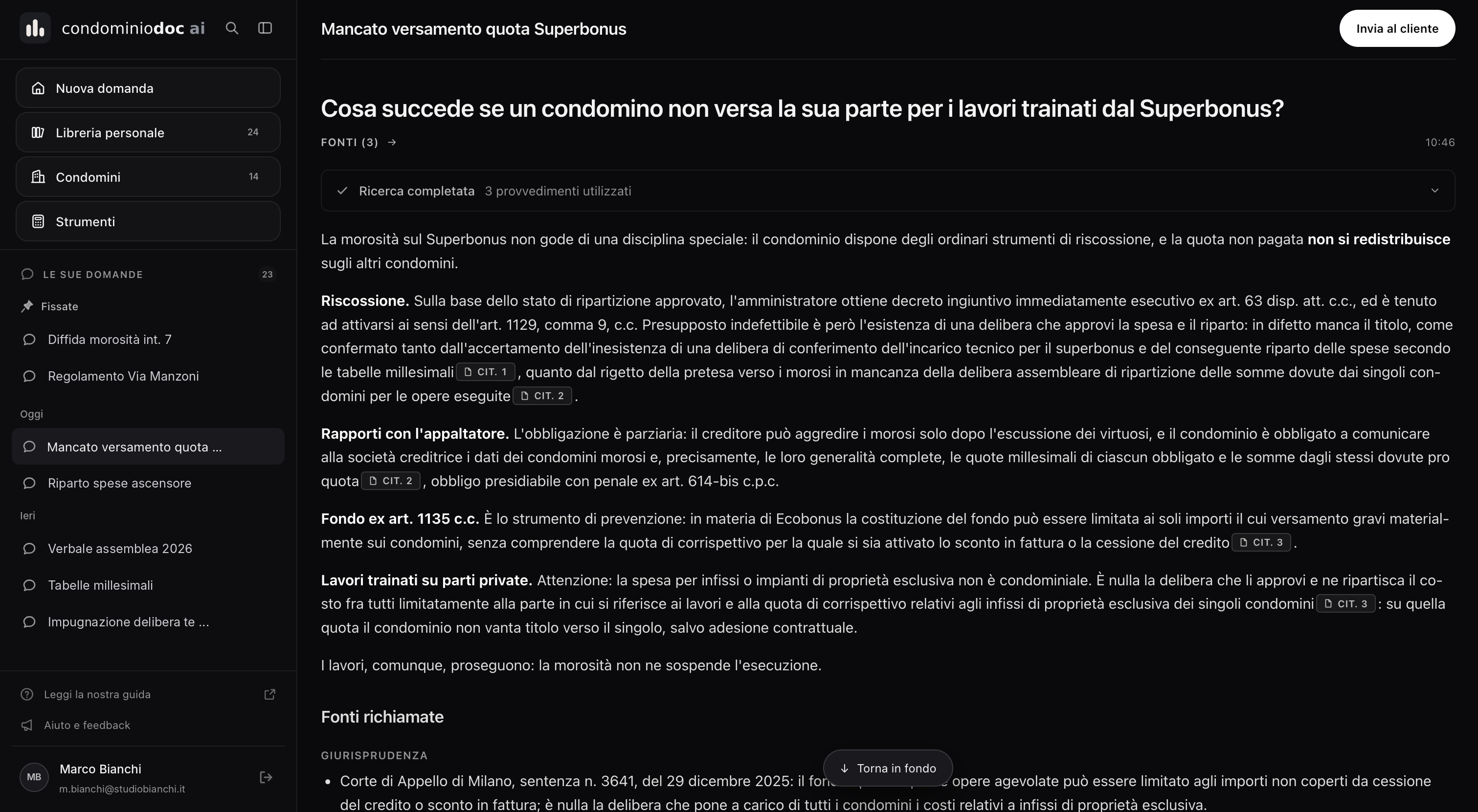 Interfaccia di CondominioDoc AI: risposta a una domanda di diritto condominiale con le sentenze citate accanto al testo